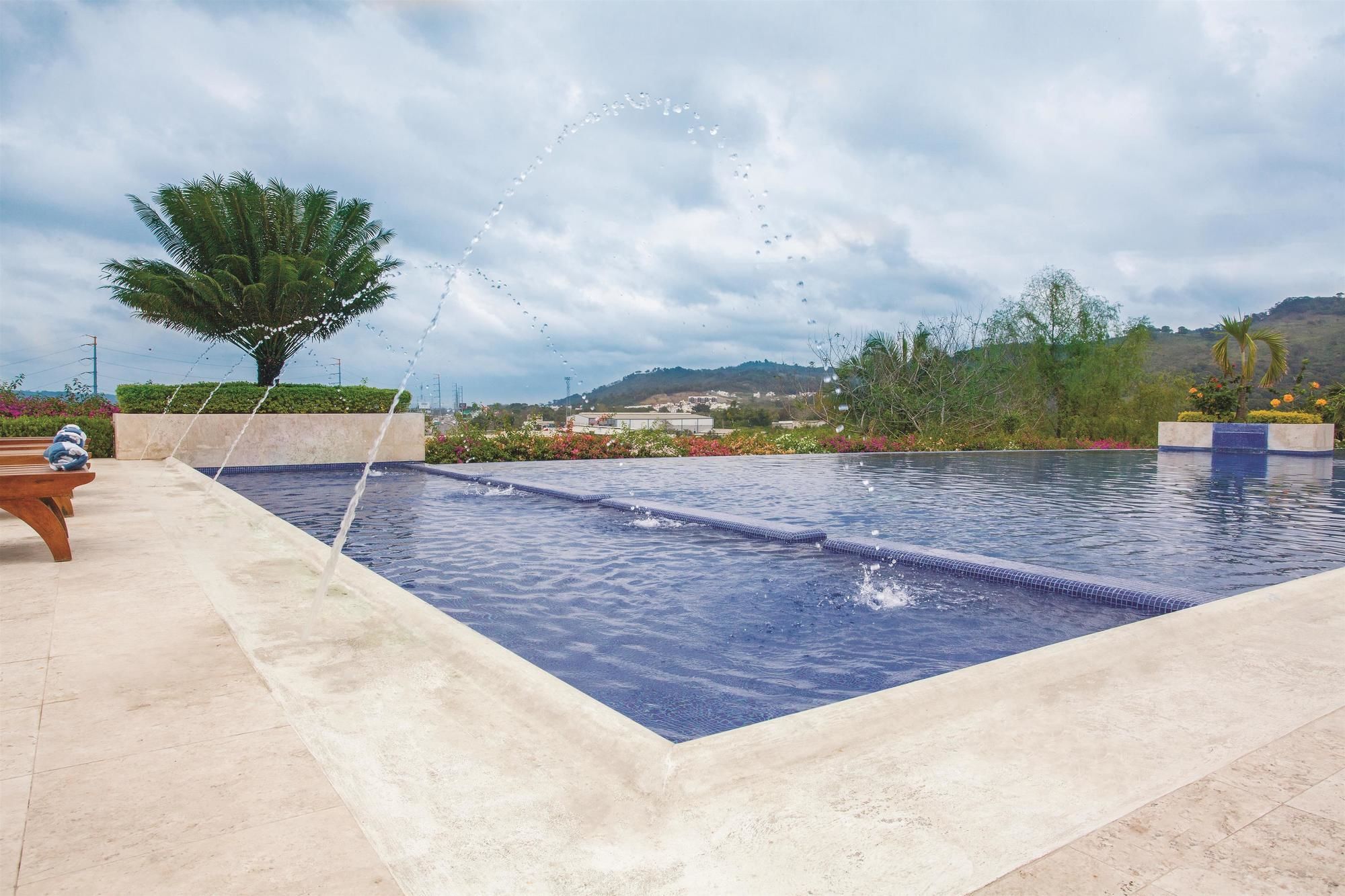 La Quinta by Wyndham Poza Rica Exterior foto